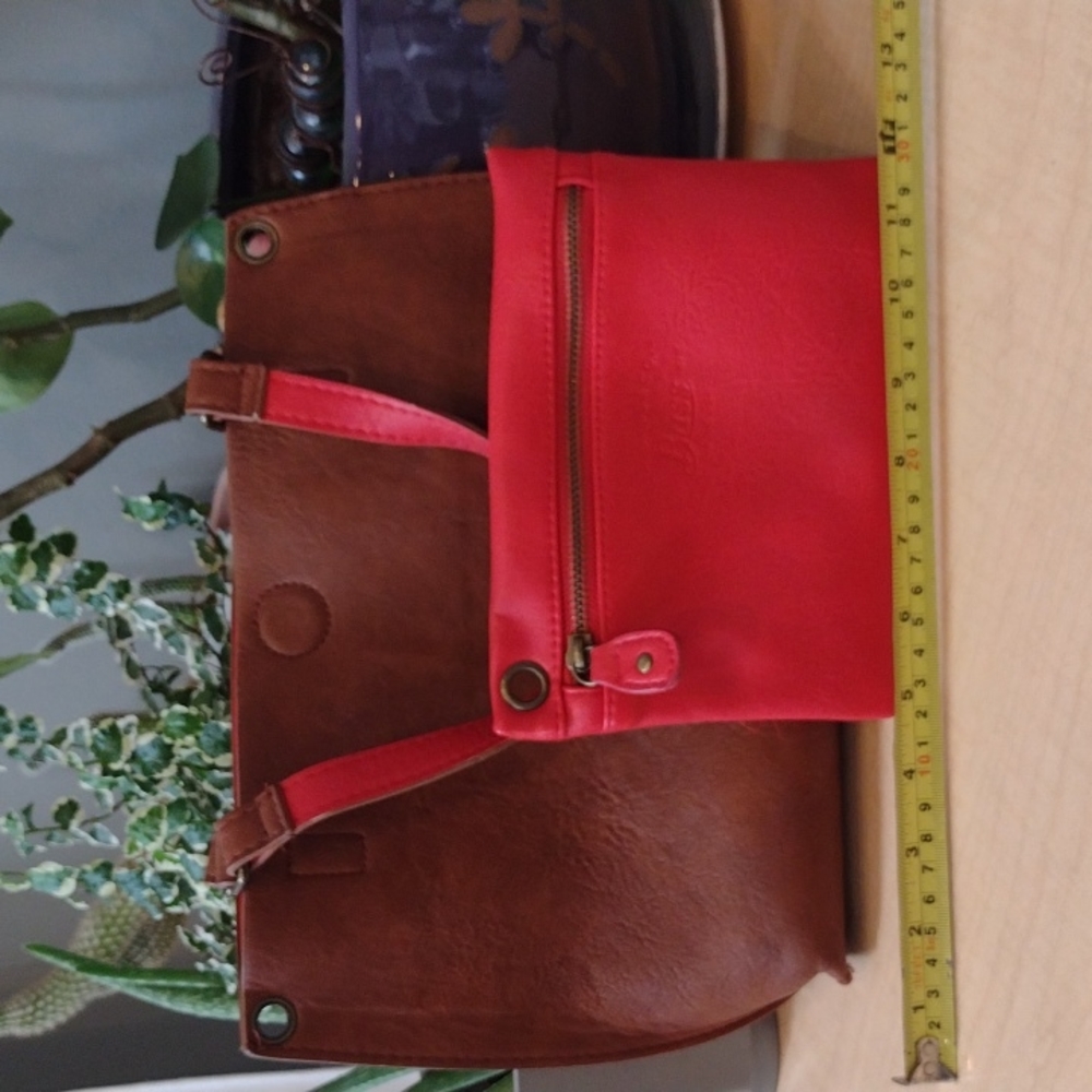 Bass leather handbag